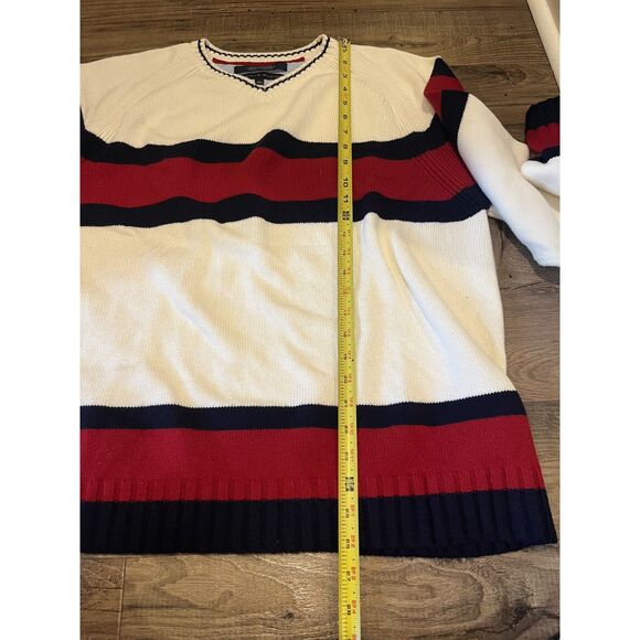 Vintage Tommy Hilfiger Cream and Red V-Neck Sweater- XL - Picture 10 of 10